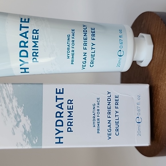 Jecca Blac. Hydrate Primer - Picture 4 of 9